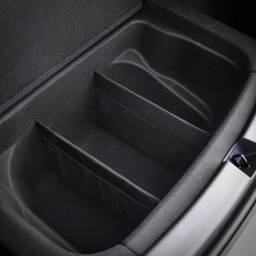 Organisateur de sous-coffre arrière pour Tesla, avec compartiments et poches pour un rangement efficace.