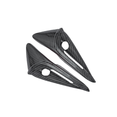 Covering de clignotants en carbone pour Tesla, ajoutant élégance et protection au véhicule électrique.