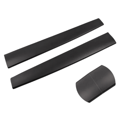 Covering tableau de bord Tesla en noir pour protection et style intérieur du véhicule électrique.