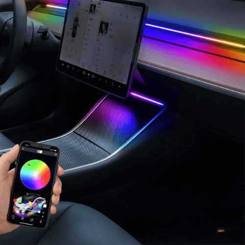 Pack éclairage d'ambiance LED pour Tesla, intérieur coloré et lumineux, avec télécommande pour personnaliser les couleurs.