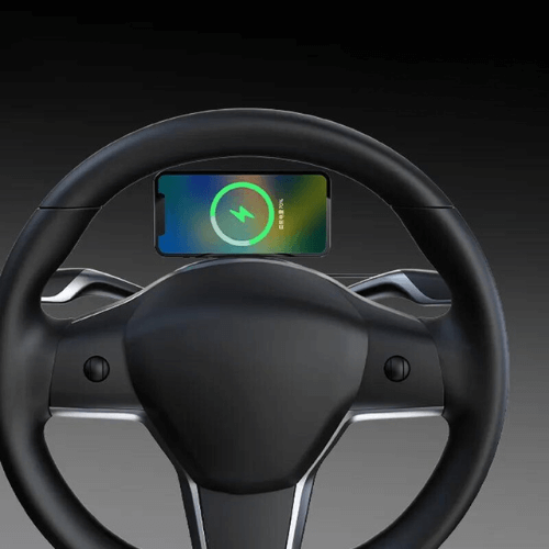 Support de téléphone pour Tesla monté sur le volant avec affichage de charge, idéal pour une conduite en toute sécurité.