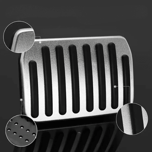 Pédalier Aluminium pour Tesla avec design élégant, offrant adhérence et contrôle optimal.