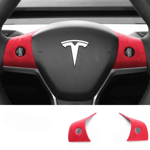 Covering volant Tesla Model 3/Y in red suede, enhancing interior style and grip for an optimal driving experience.