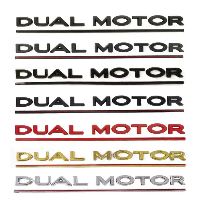Variété d'emblèmes 'Dual Motor' pour véhicules Tesla en différentes couleurs et styles.