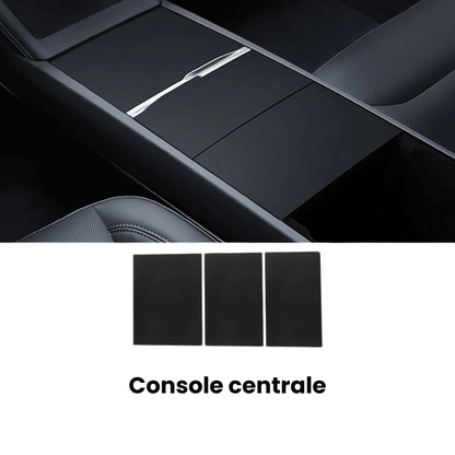 Covering console centrale for Tesla Model Y Juniper 2025, protecting the central panel and wireless charger.